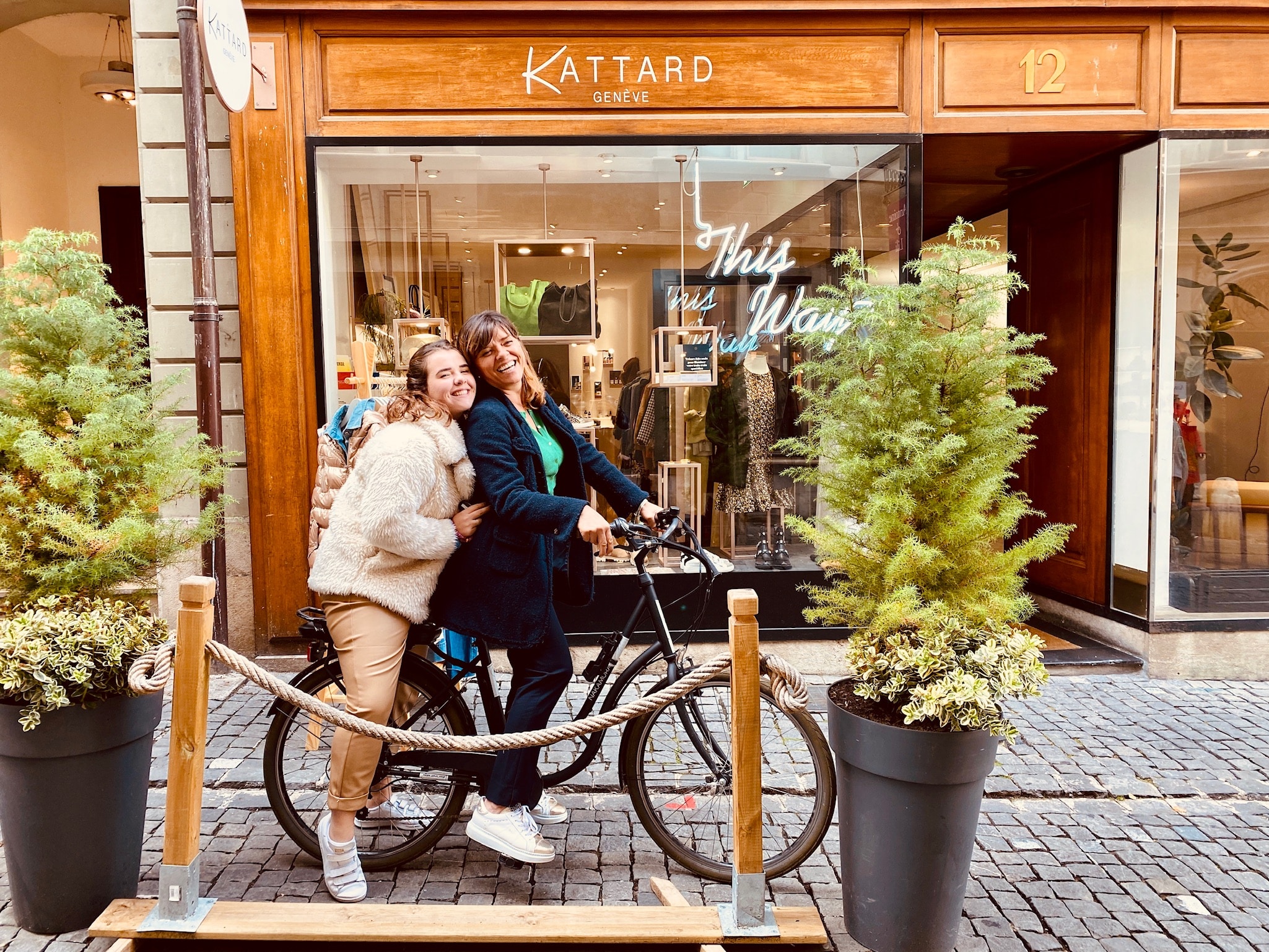 Kattard Genève - Caroline et Thelma Kattard